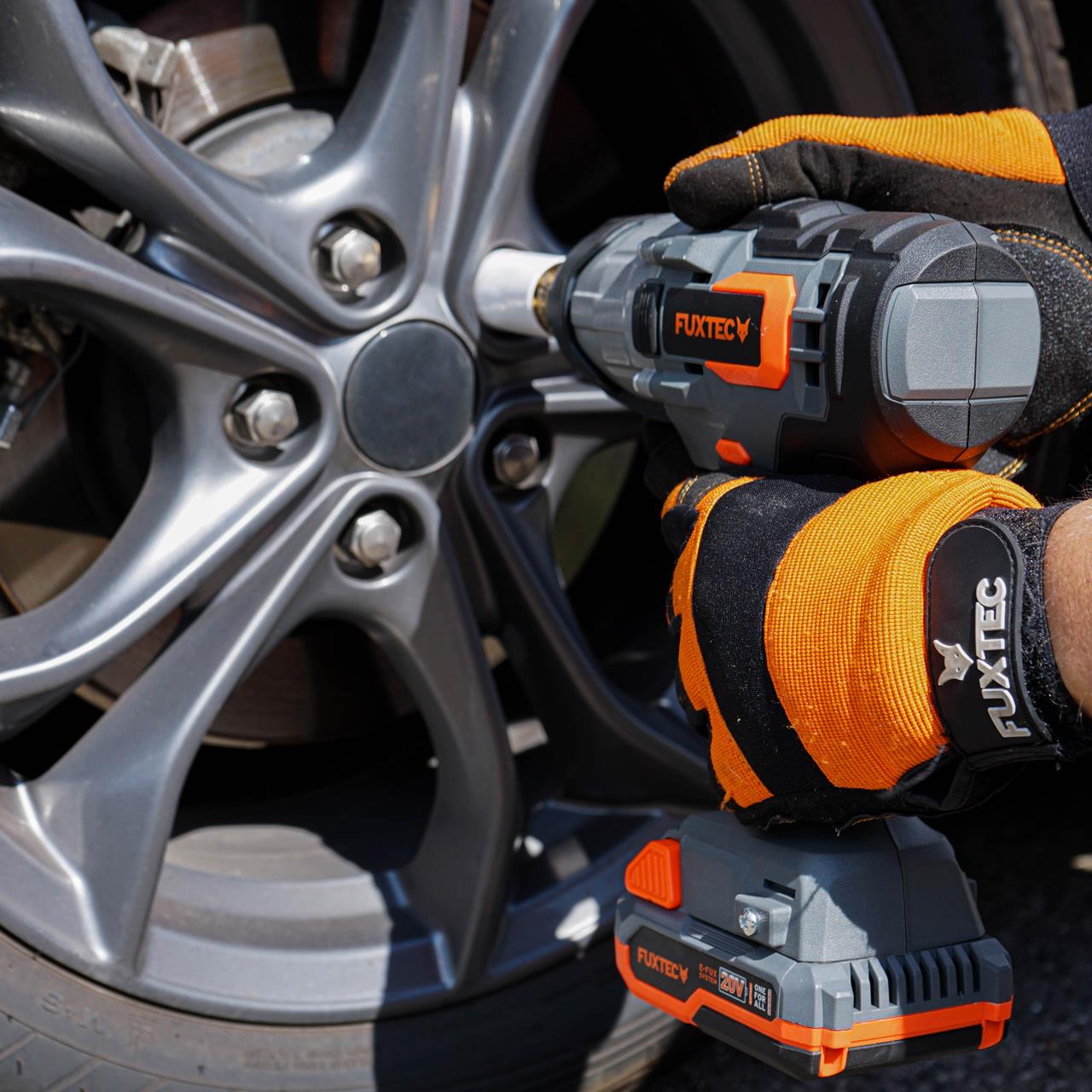 Akumulátorový rázový utahovák FUXTEC 20V FX-E1IW20 bez akumulátoru, bez nabíjecky