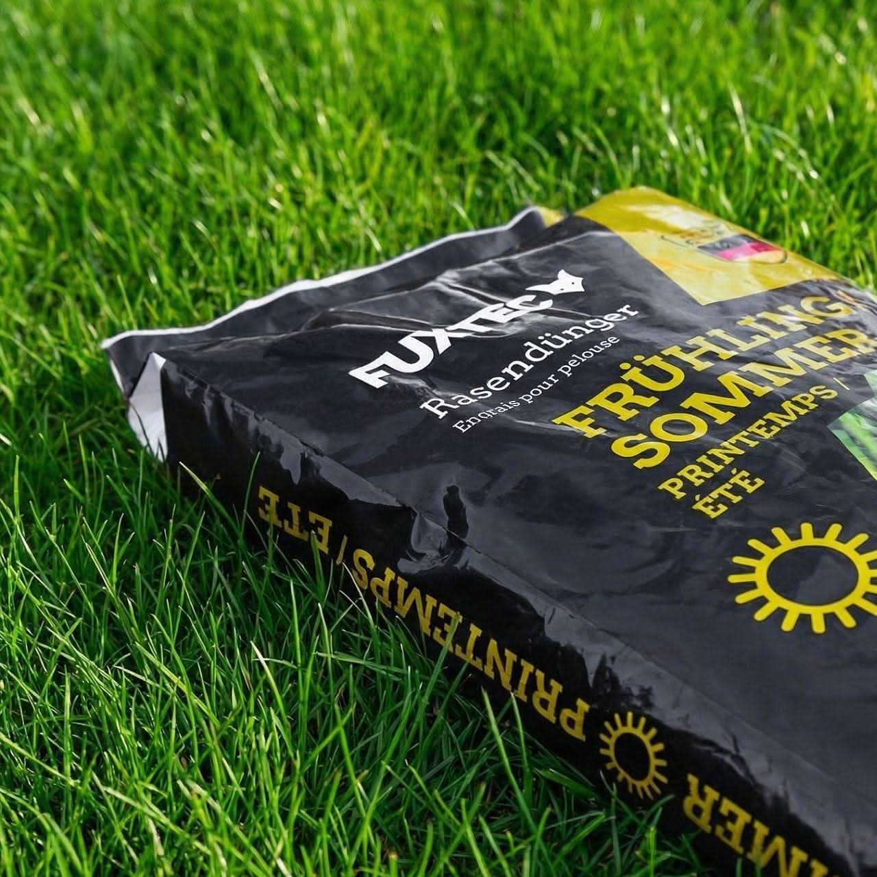 FUXTEC Rasendünger Frühjahr/Sommer FX-RDFS 10kg für 500qm