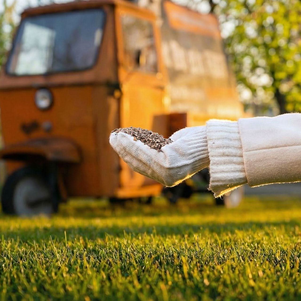 FUXTEC hnojivo na trávník jaro/léto FX-RDFS 10 kg na 500 m2